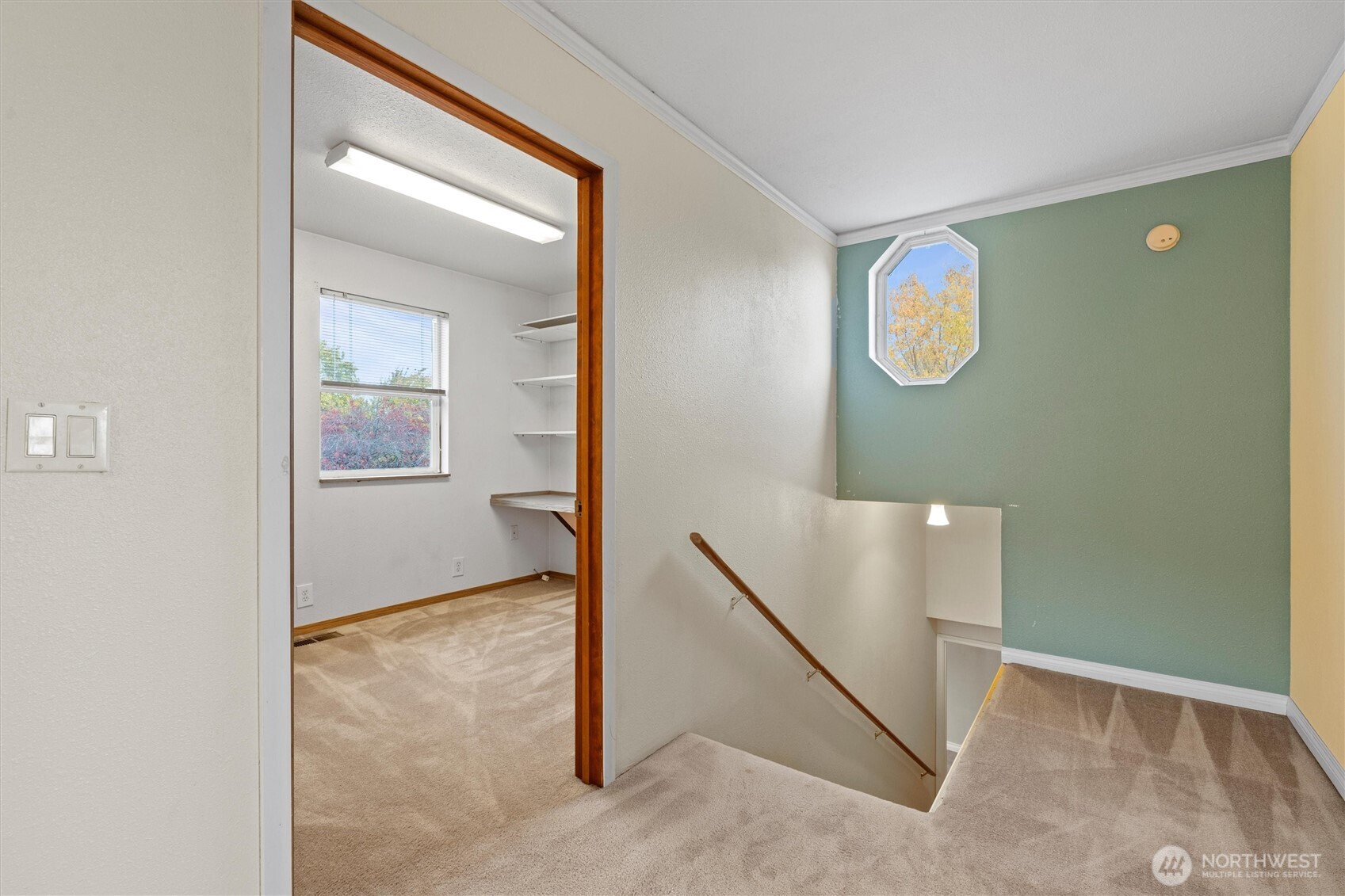 1411 D Street Southwest Ephrata, WA 98823 - Photo 21 of 39 a view of a hallway with entryway