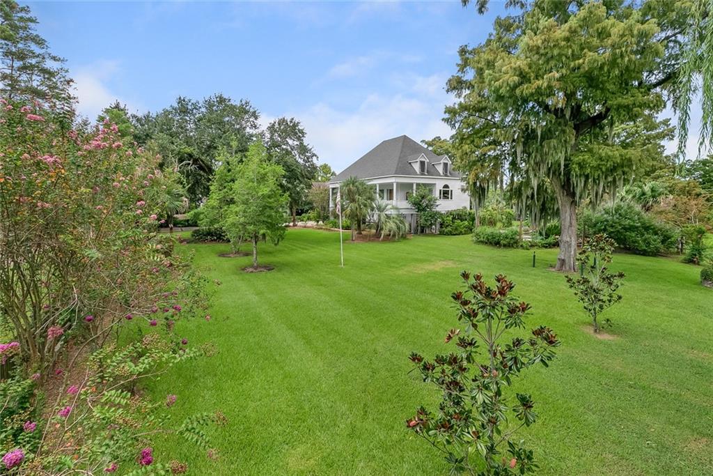 150 Coffee Street Mandeville, LA 70448 - Photo 4 of 27