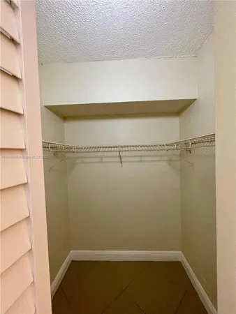 $1,700 | 251 Southeast 6th Avenue, Unit 3, Pompano Beach, FL 33060