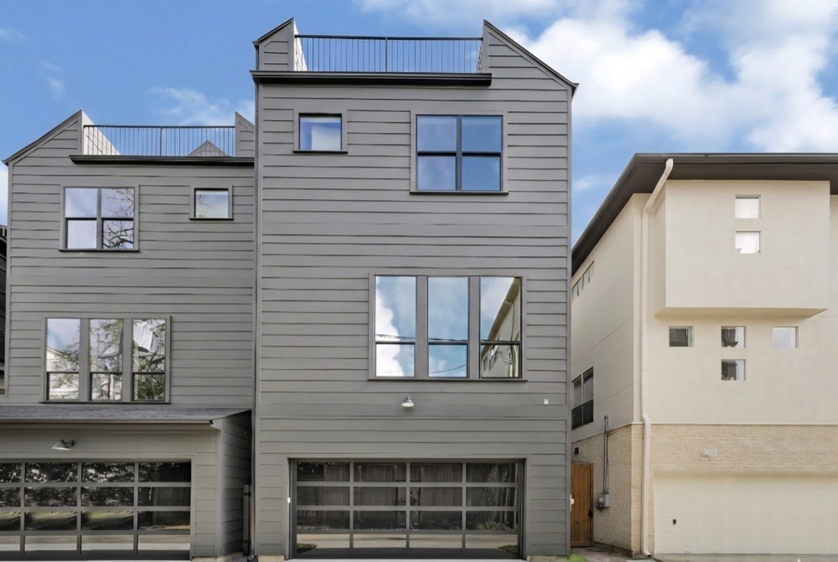 6405 Rodrigo Street, Unit A Houston, TX 77007 - Photo 27 of 28 a front view of a house with a large window
