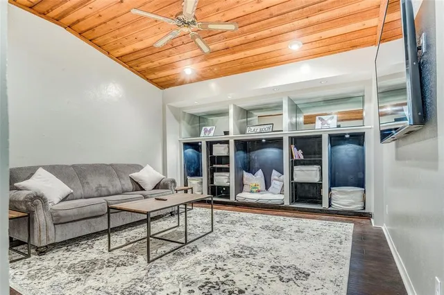 $4,500 | 6009 Black Berry Lane, Dallas, TX 75248