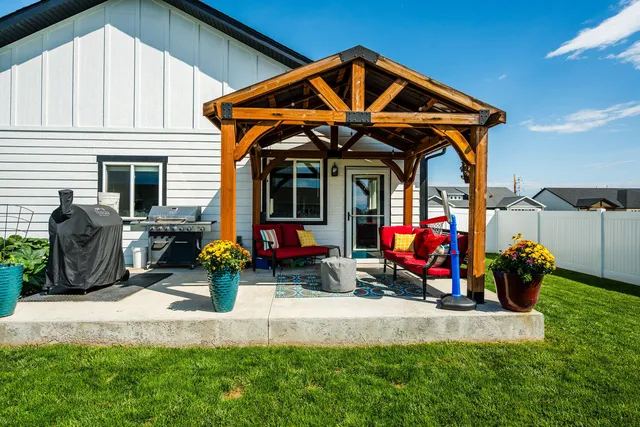 $399,000 | 1358 Stoneridge Drive, Ranchester, WY 82839