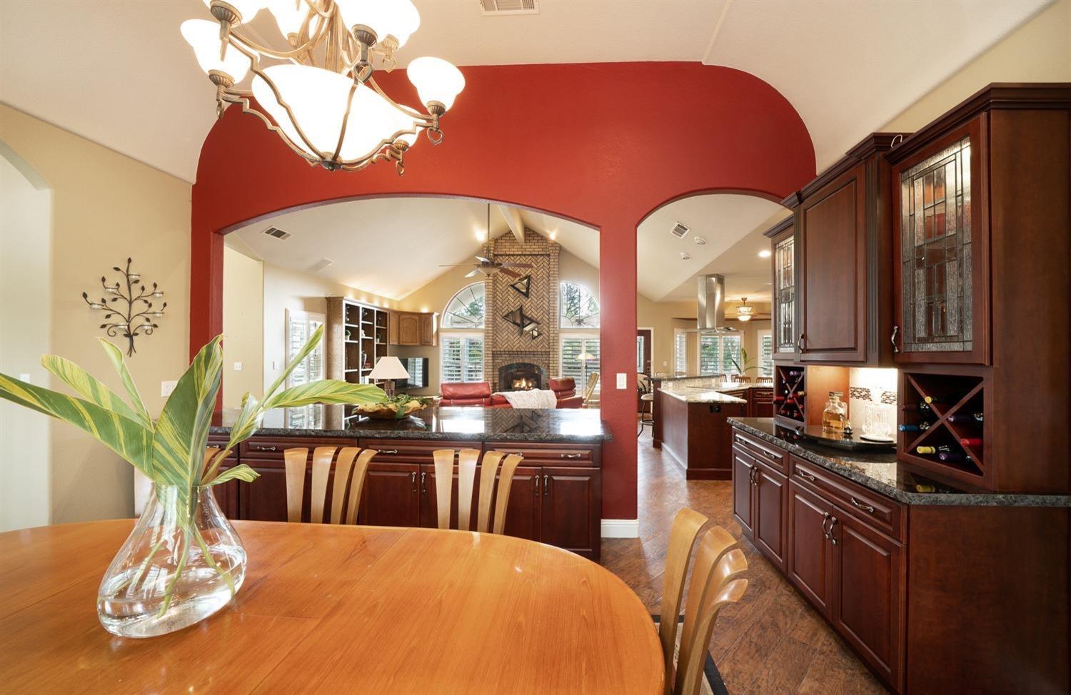 1290 North Applegate Avenue Fresno, CA 93737 - Photo 7 of 65 a view of a dining room with furniture