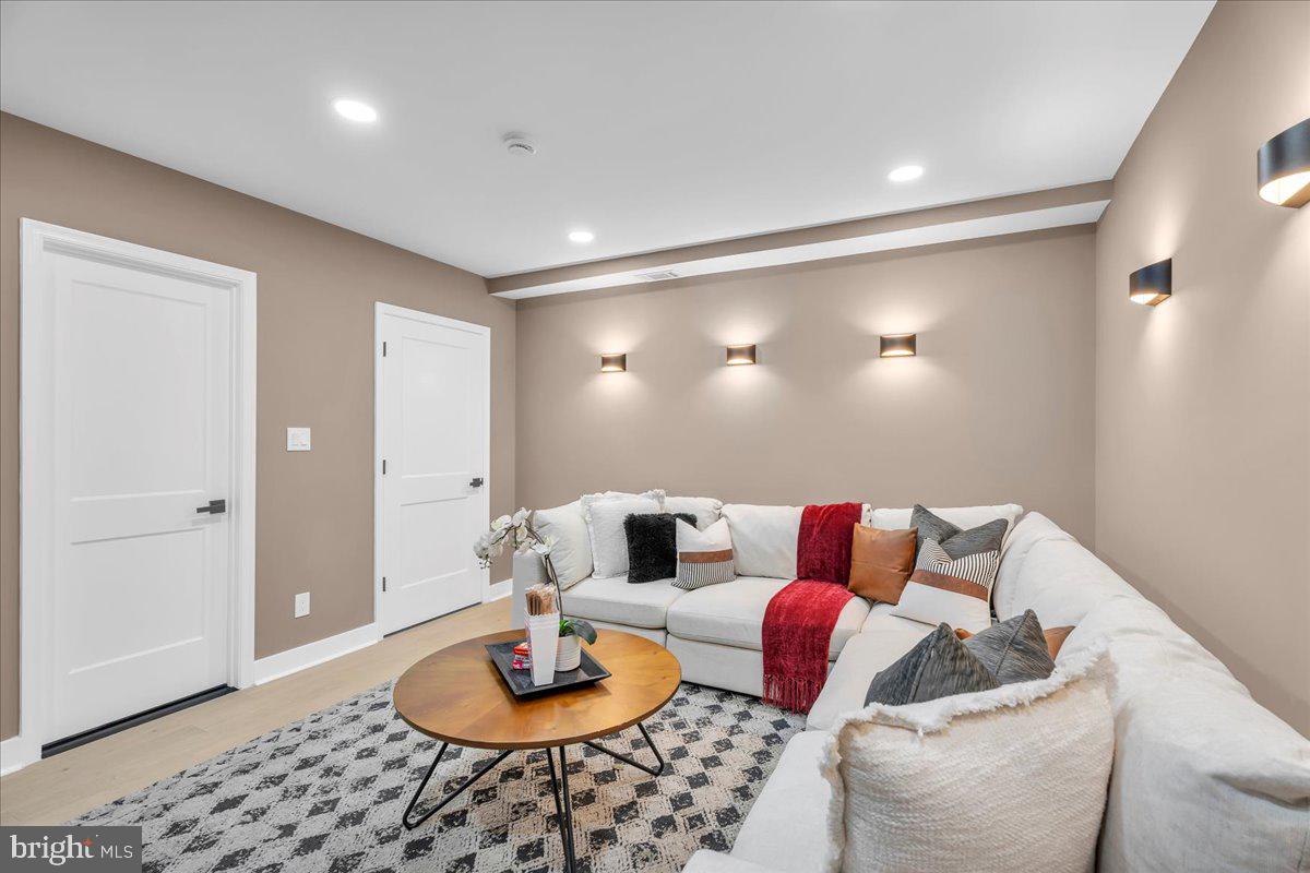 1126 Mifflin Street Philadelphia, PA 19148 - Photo 12 of 35