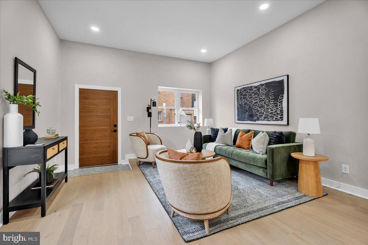 1126 Mifflin Street Philadelphia, PA 19148 - Photo 3 of 35