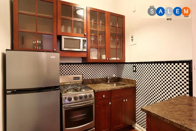 $585,000 | 134 West 82nd Street, Unit 2C | Upper West Side