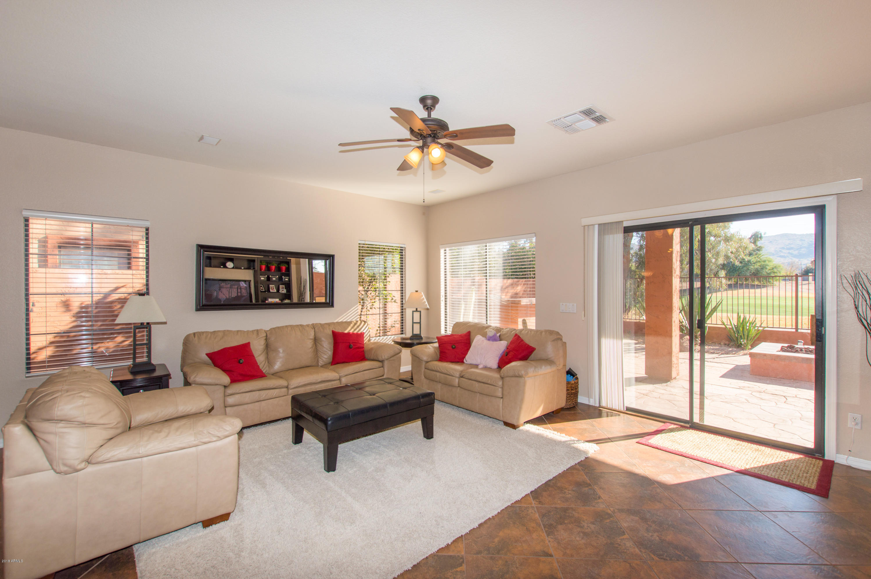 3039 East Fremont Road Phoenix, AZ 85042 - Photo 8 of 33 07 Family Room
