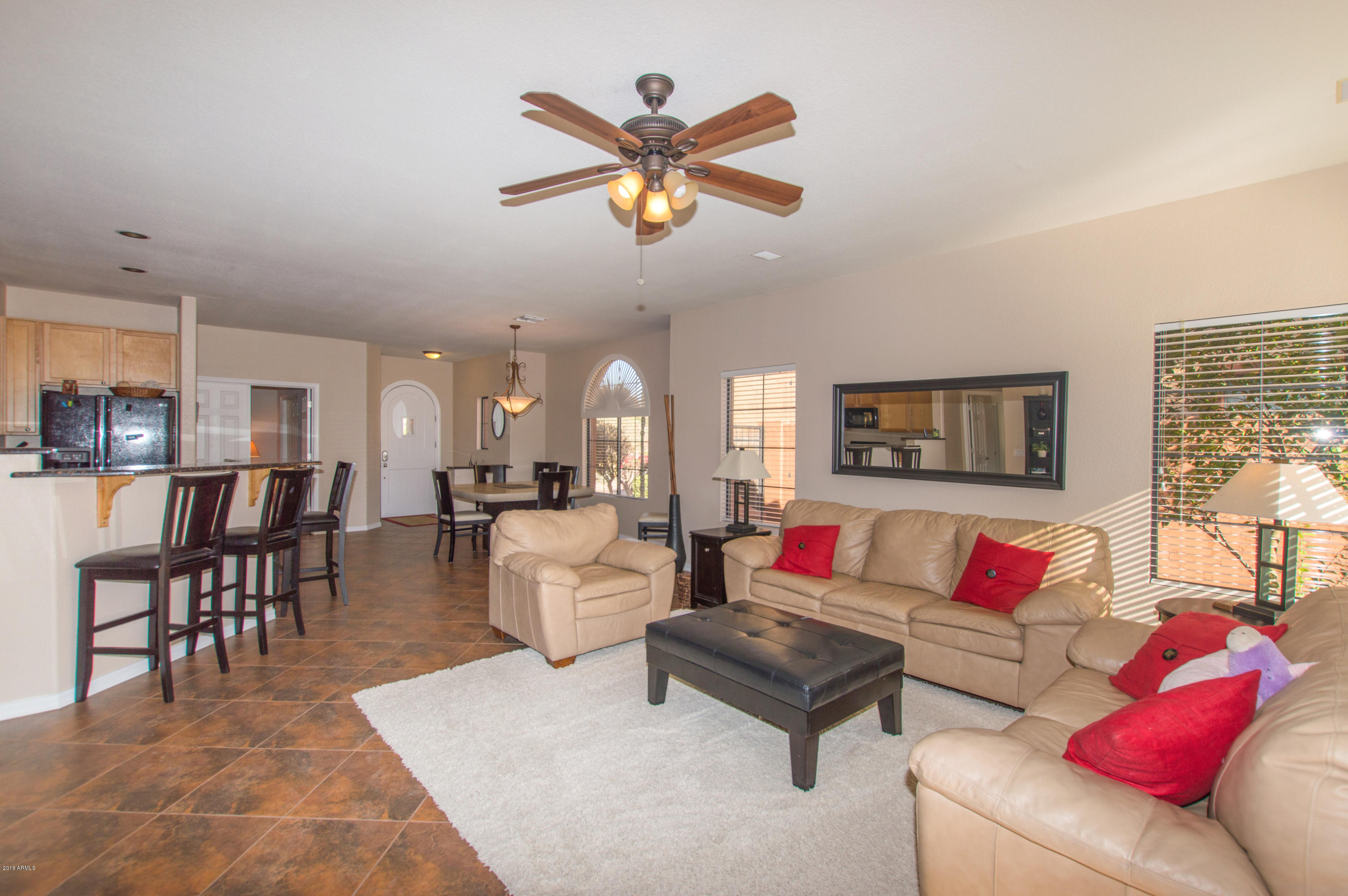3039 East Fremont Road Phoenix, AZ 85042 - Photo 9 of 33 08 Family Room