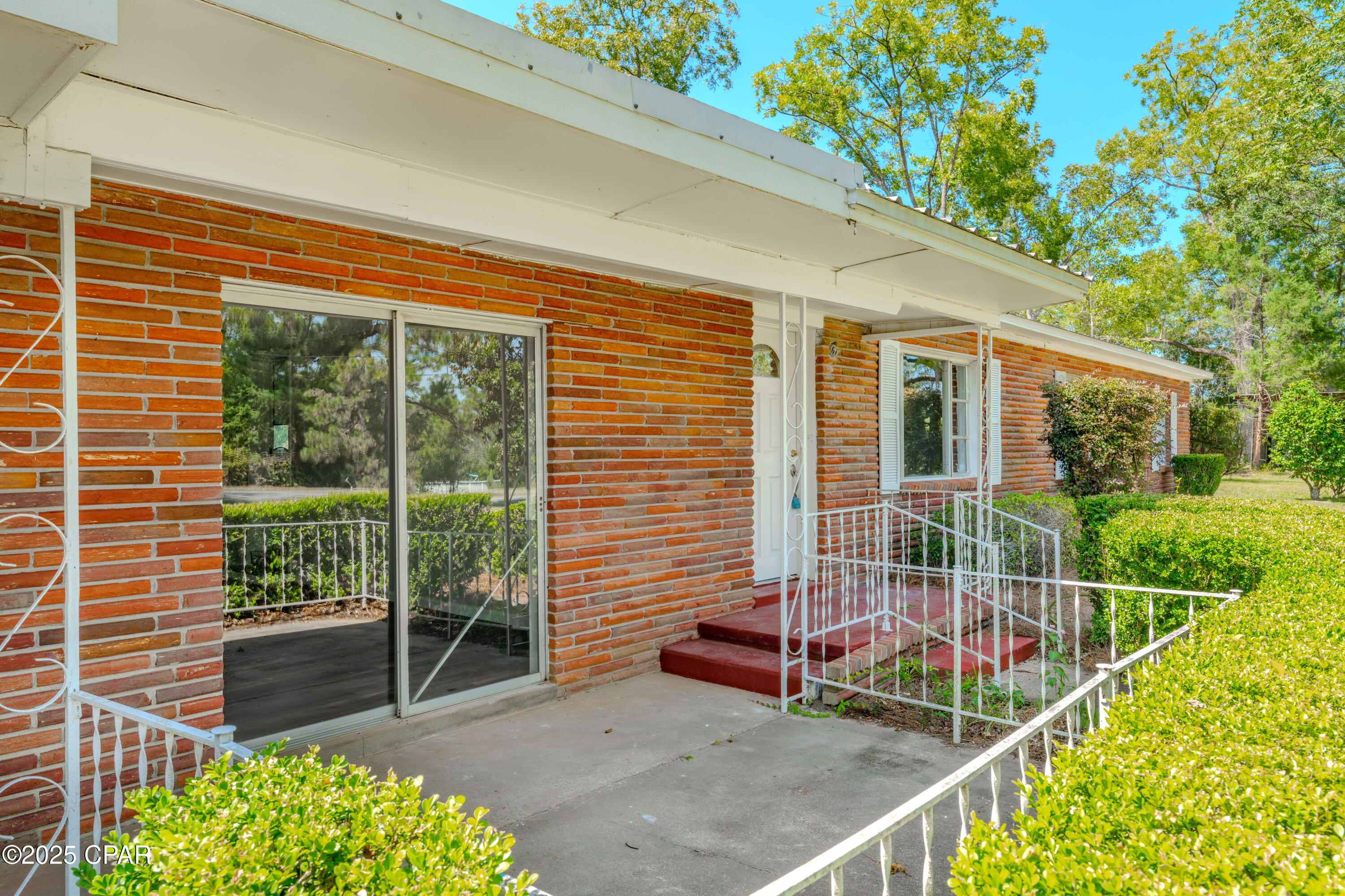 3023 Clearmont Road Marianna, FL 32446 - Photo 5 of 26