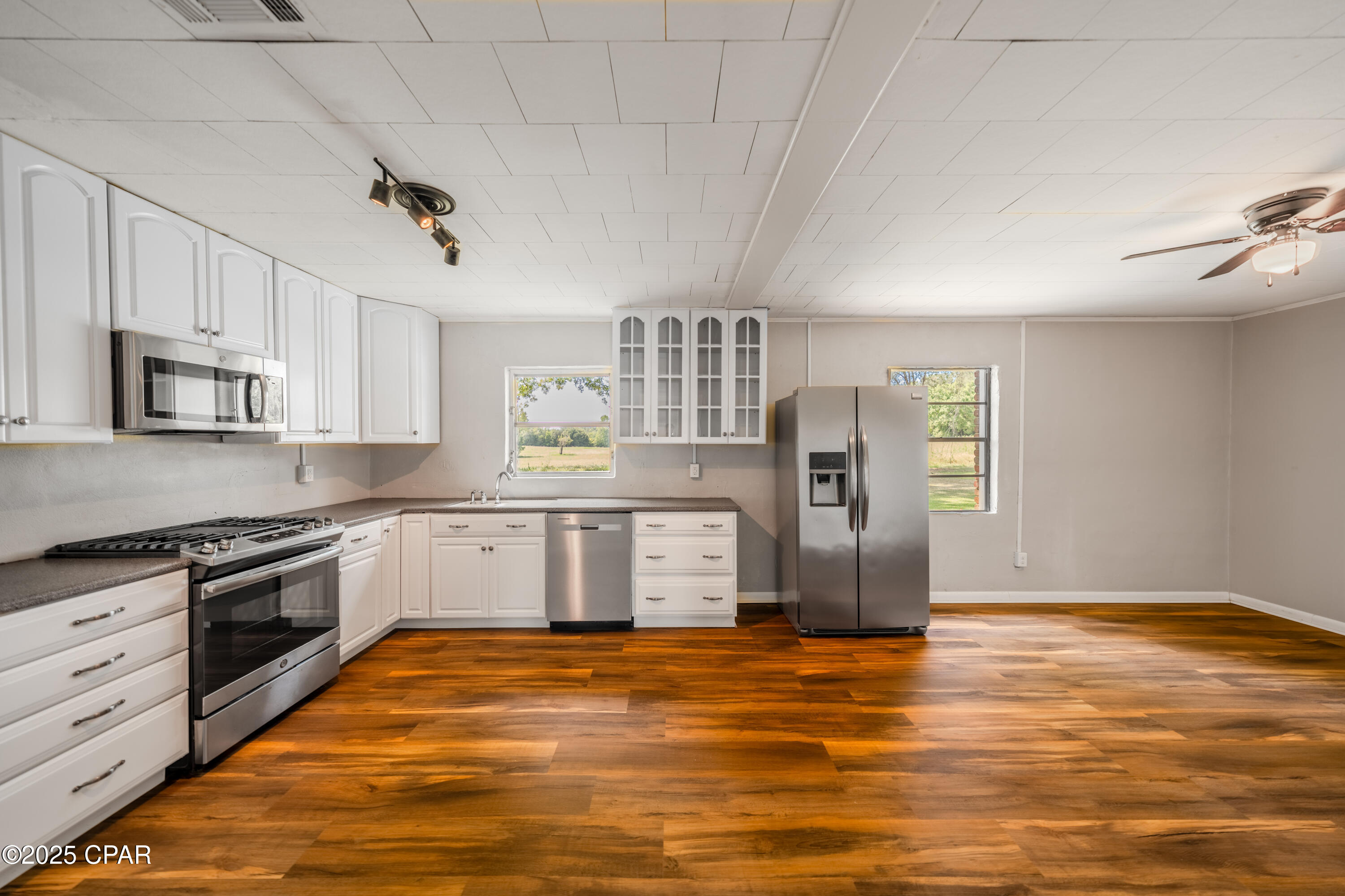 3023 Clearmont Road Marianna, FL 32446 - Photo 9 of 26