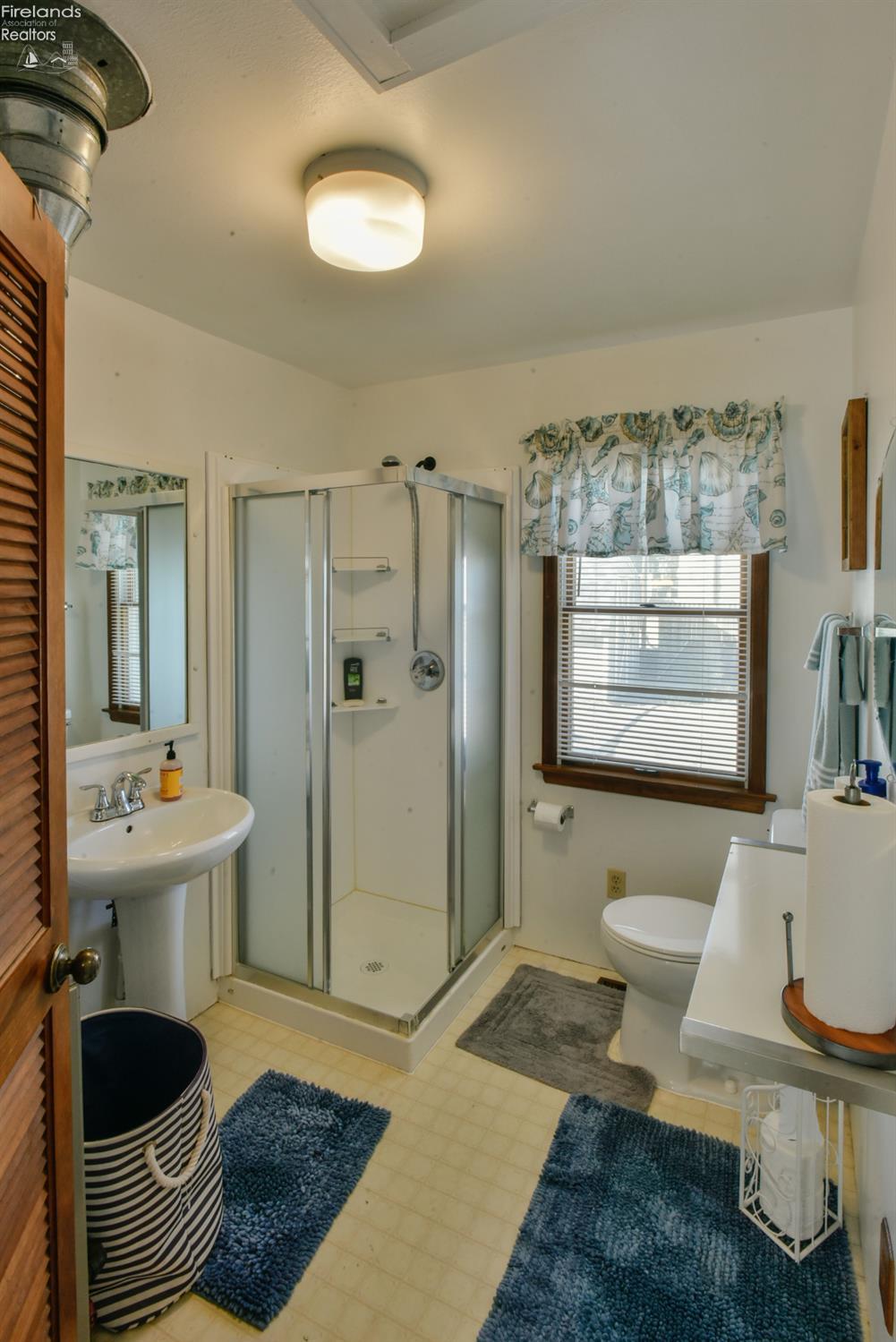 9881 West Locust Point Road Oak Harbor, OH 43449 - Photo 27 of 36 Gallery Image 27