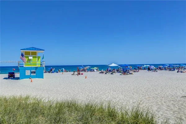 $6,000 | 1 North Ocean Boulevard, Unit 1011, Pompano Beach, FL 33062