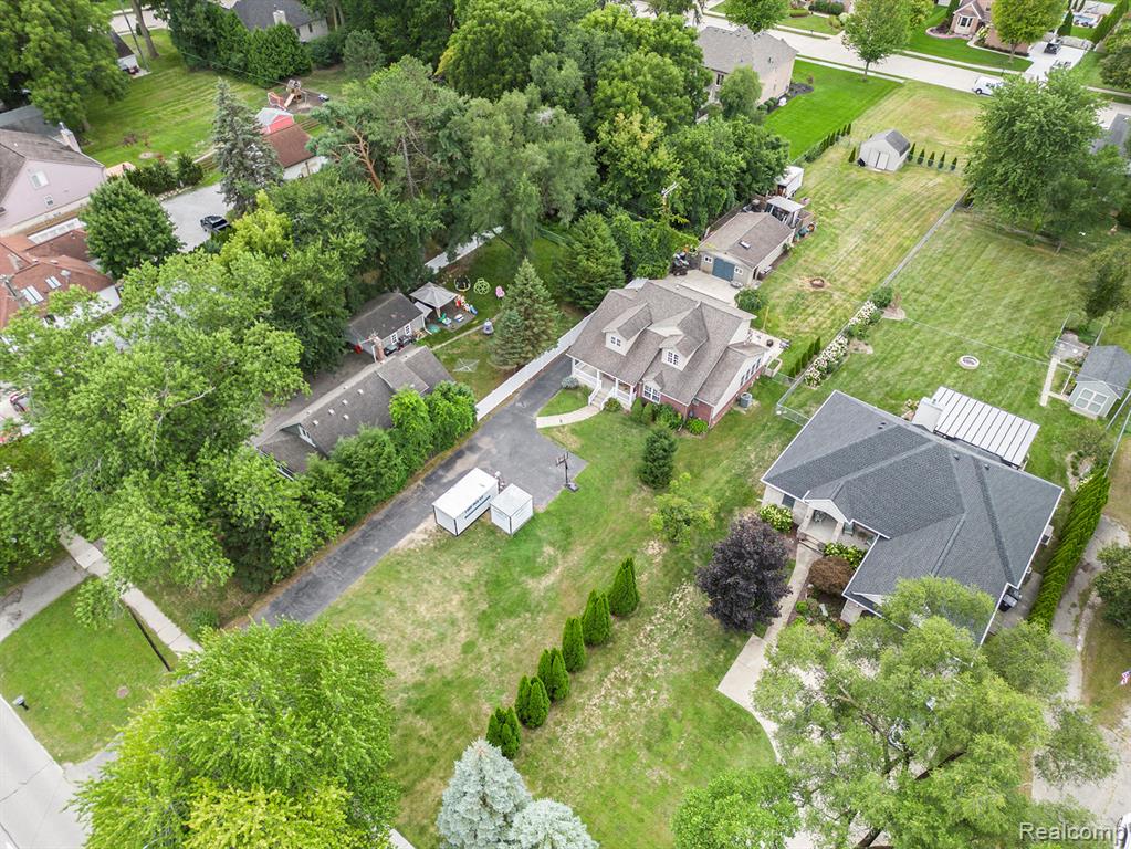 20019 Farmington Road Livonia, MI 48152 - Photo 38 of 49 Gallery Image 38