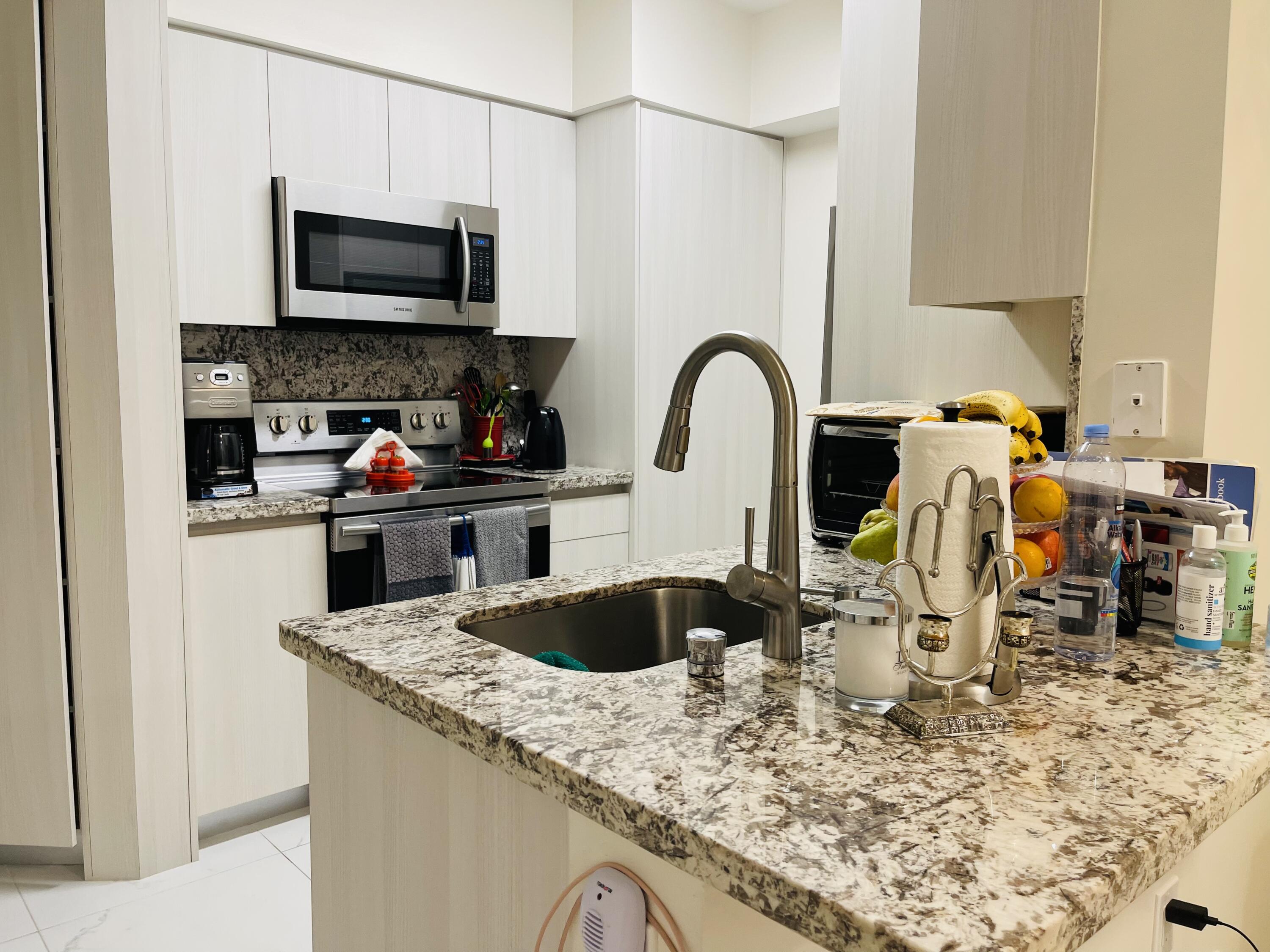 17145 North Bay Road, Unit 4103 Sunny Isles Beach, FL 33160 - Photo 6 of 34 e