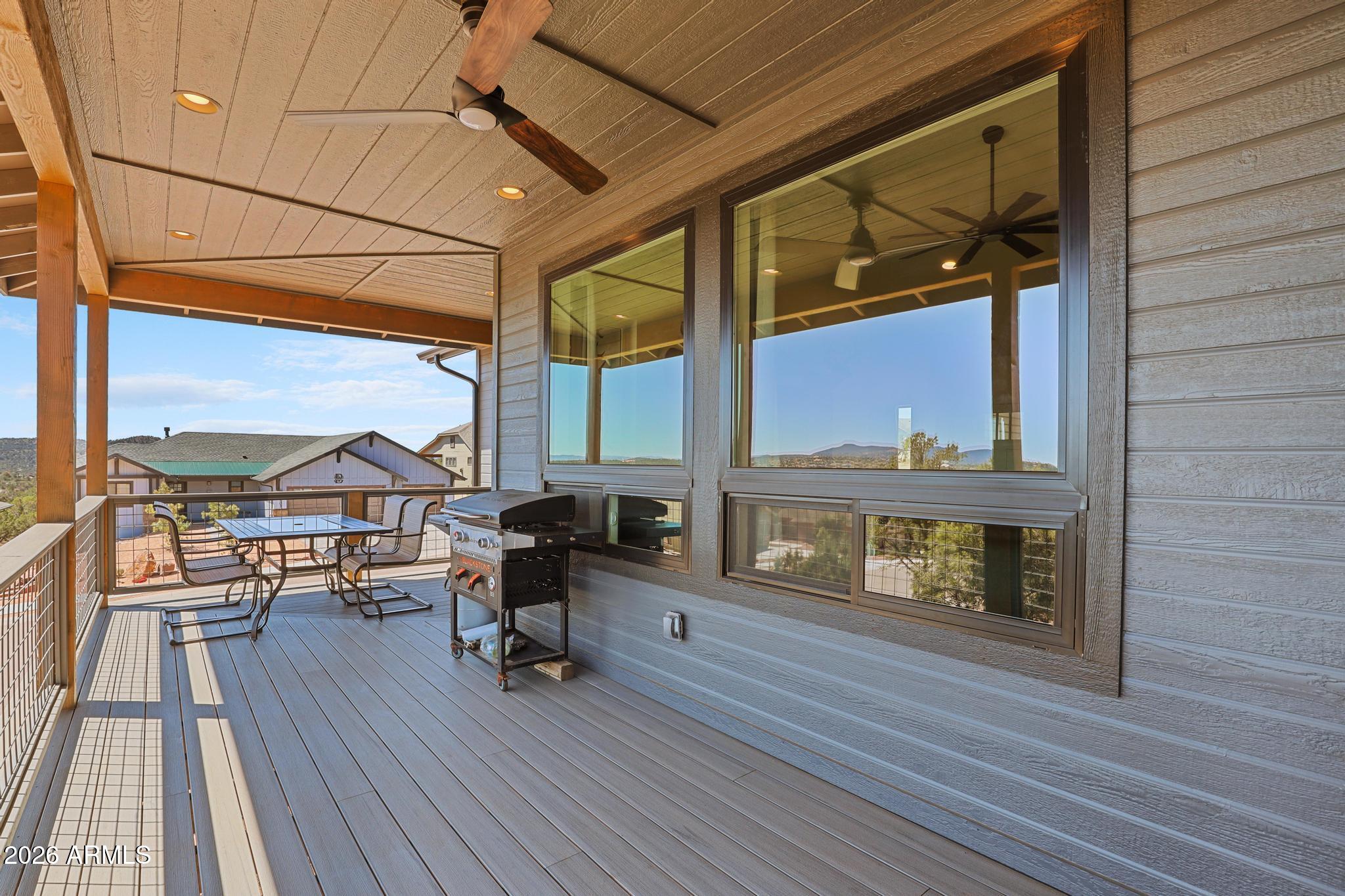 501 North Peak Loop Payson, AZ 85541 - Photo 27 of 39 Back deck