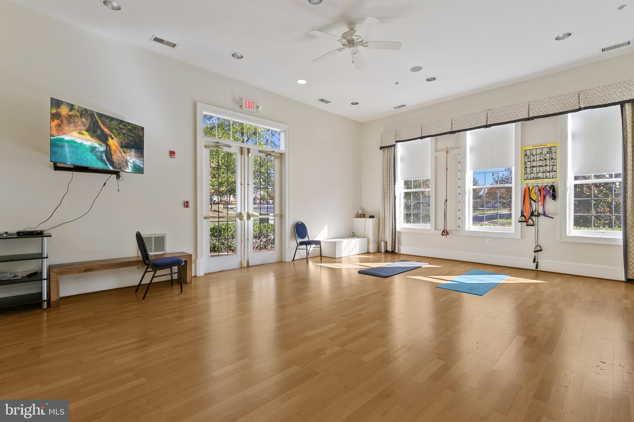 8970 Fascination Court, Unit 111 Lorton, VA 22079 - Photo 46 of 60 Dance room