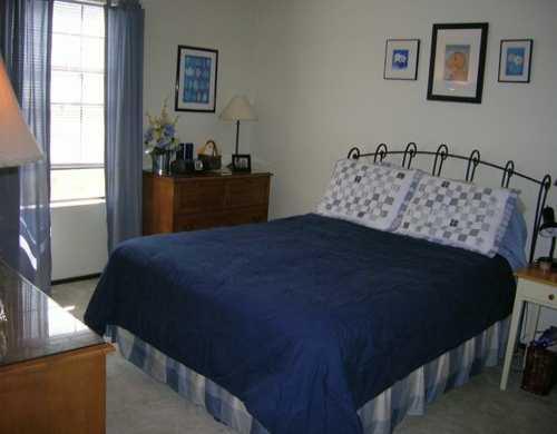 176 Old English Road Pittsburgh, PA 15237 - Photo 6 of 7 Master Bedroom.