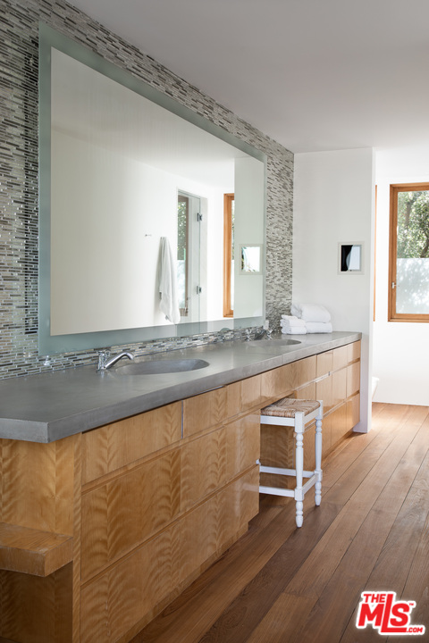 23445 Malibu Colony Road Malibu, CA 90265 - Photo 14 of 28