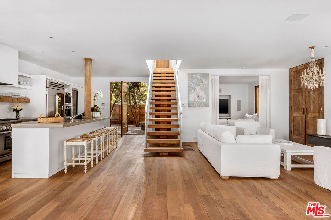 23445 Malibu Colony Road Malibu, CA 90265 - Photo 6 of 28