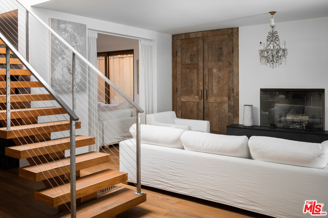 23445 Malibu Colony Road Malibu, CA 90265 - Photo 10 of 28