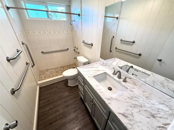 $3,500 | 1469 Alewa Drive, Honolulu, HI 96817