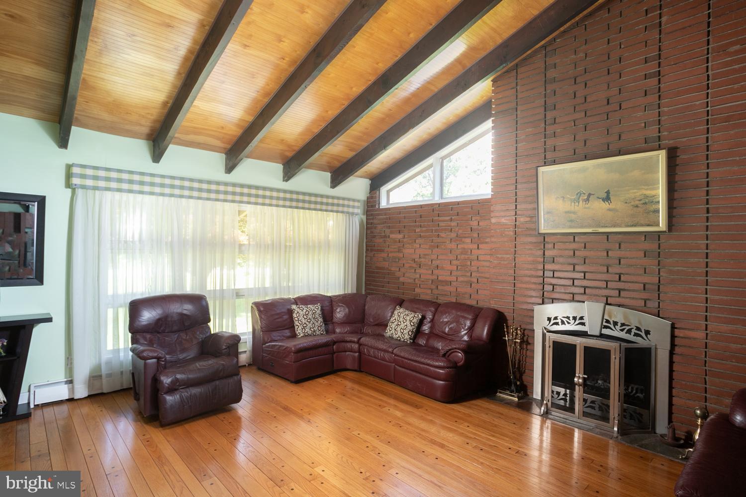 146 Bull Run Road Trenton, NJ 08638 - Photo 3 of 25 Gallery Image 3