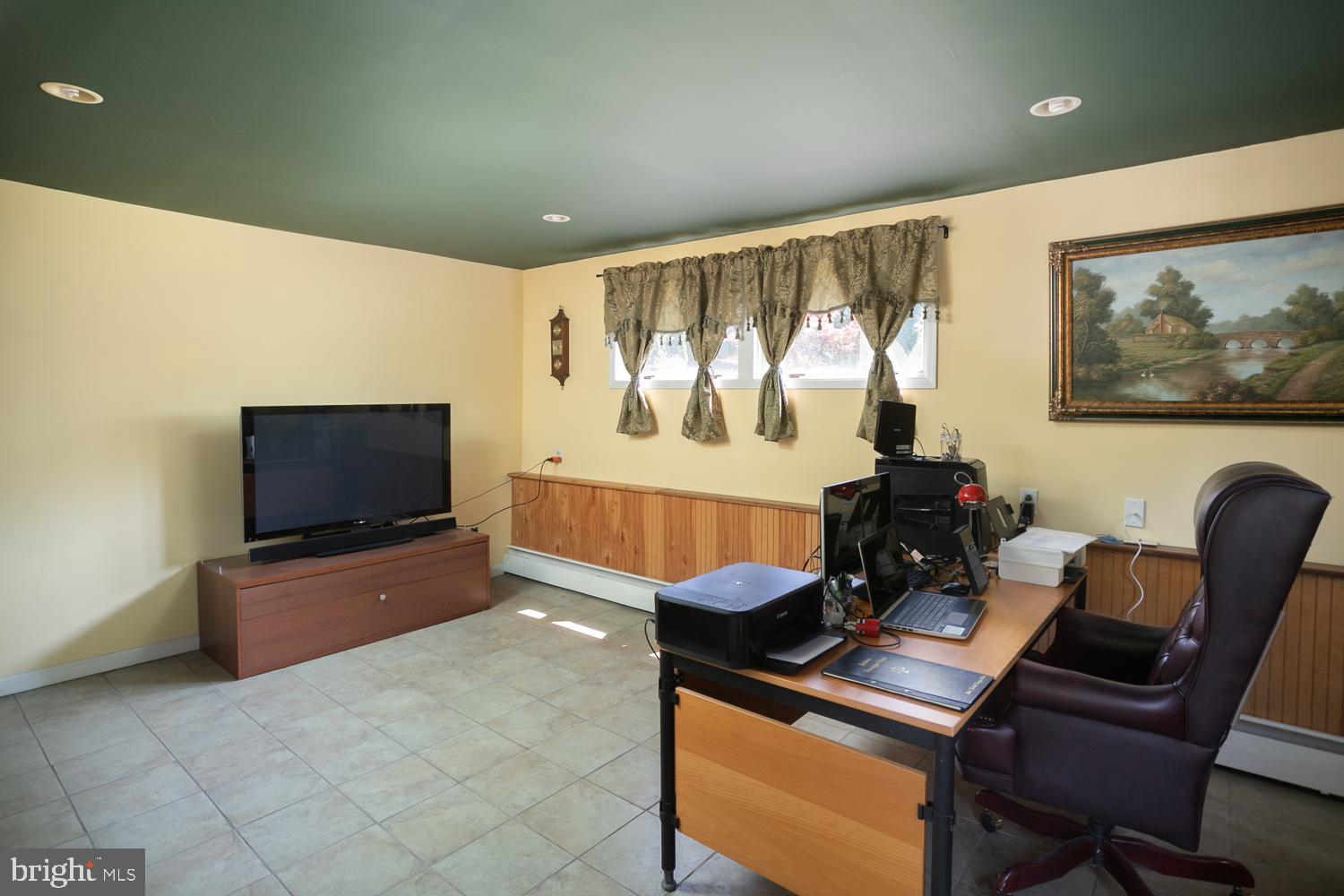 146 Bull Run Road Trenton, NJ 08638 - Photo 21 of 25 Gallery Image 21