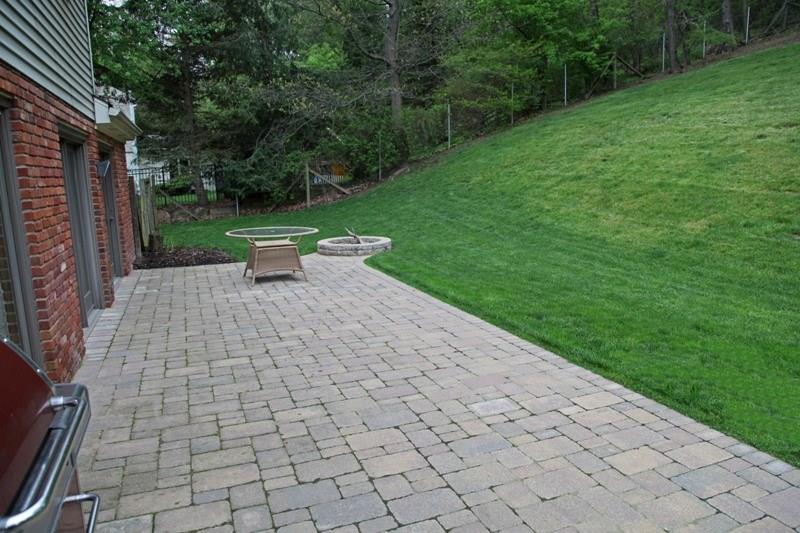 9467 North Florence Road Pittsburgh, PA 15237 - Photo 19 of 22 Cut Stone Patio... An Ideal Spot for a Summer Barbeque and for Entertaining...