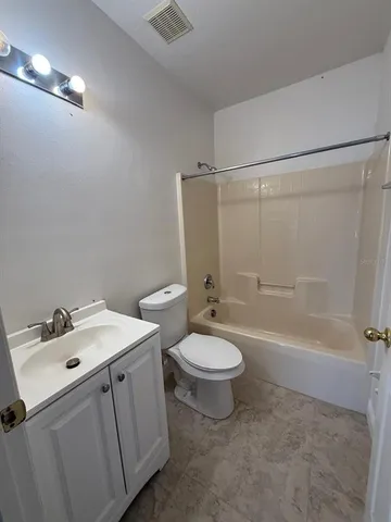 $2,200 | 315 Edgewood Court, Kissimmee, FL 34759