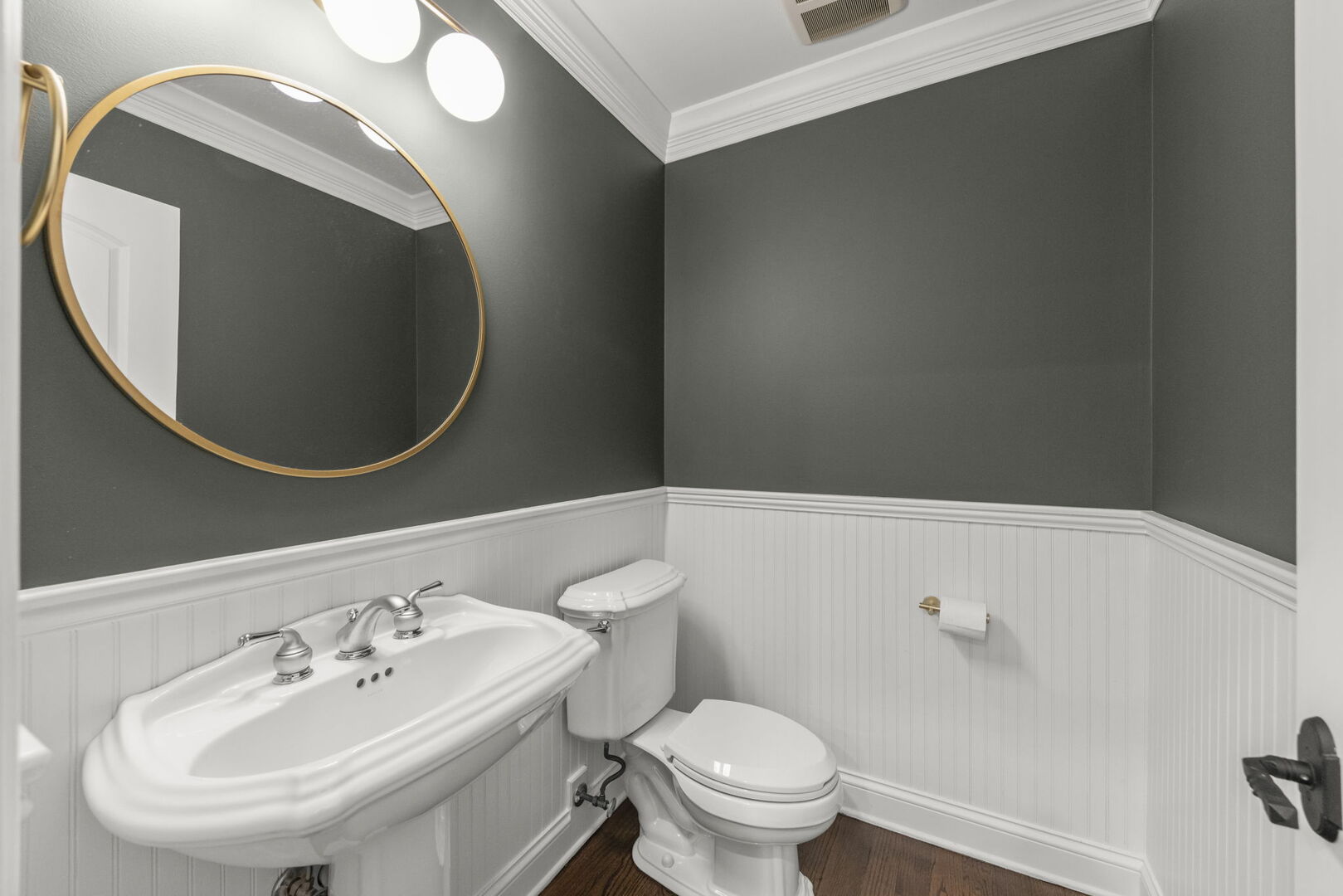 1723 Driving Park Road Wheaton, IL 60187 - Photo 15 of 43 Gallery Image 15