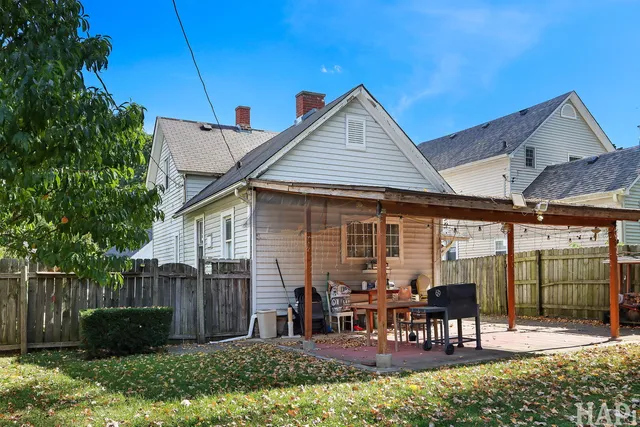 $169,999 | 408 Besley Place, Waukegan, IL 60085