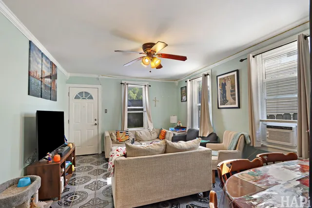 $169,999 | 408 Besley Place, Waukegan, IL 60085