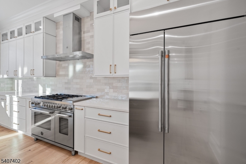 17 Penwood Road Livingston, NJ 07039 - Photo 7 of 34