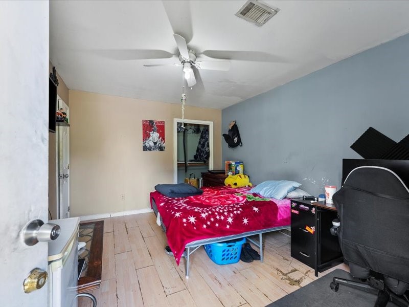 1418 South 7th Street Conroe, TX 77301 - Photo 11 of 36