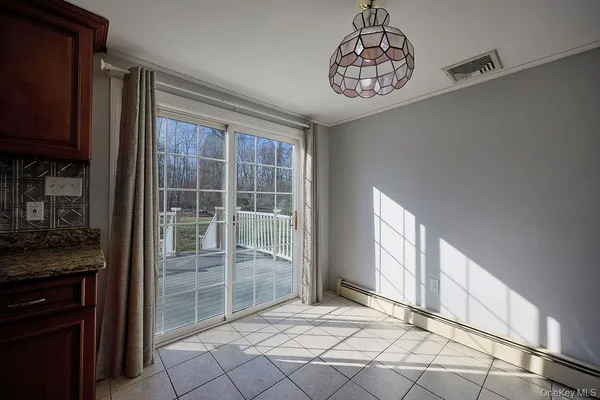 $675,000 | 12 Jay Lane, Hopewell Junction, NY 12533