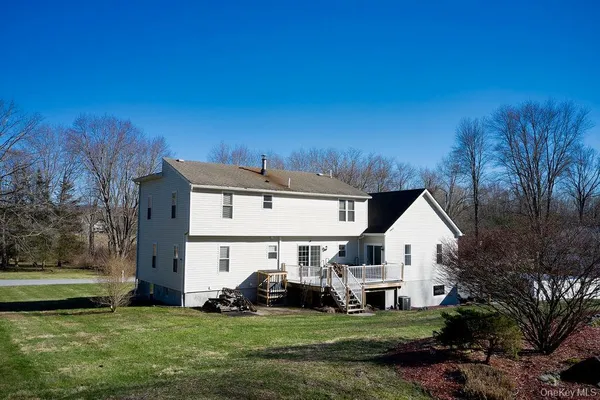$675,000 | 12 Jay Lane, Hopewell Junction, NY 12533