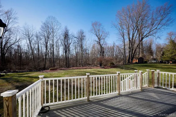 $675,000 | 12 Jay Lane, Hopewell Junction, NY 12533