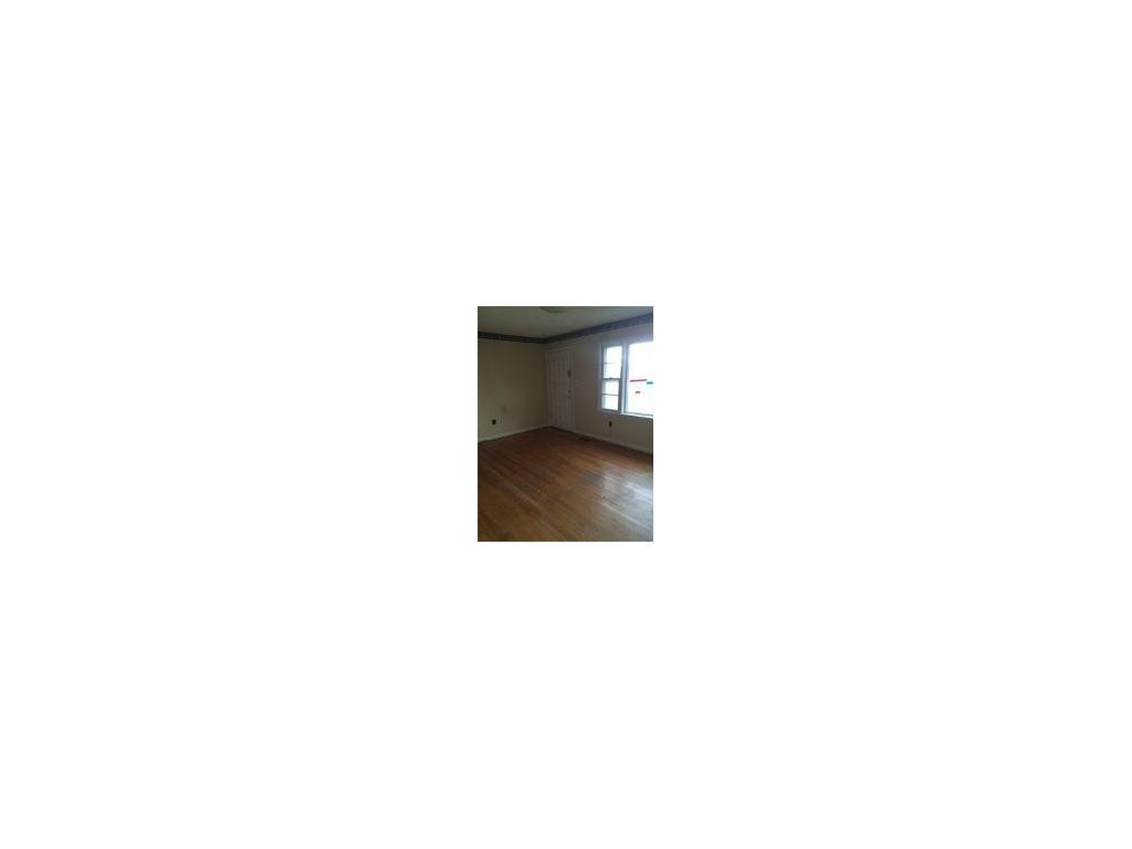 309 Spring Street Bristol, VA 24201 - Photo 5 of 10 Photo 5