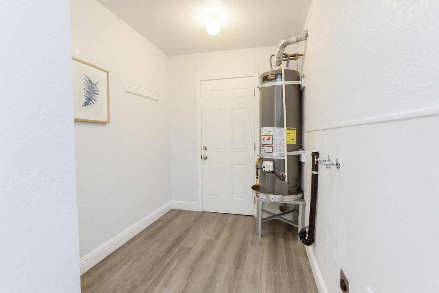 2904 El Sobrante Street Santa Clara, CA 95051 - Photo 11 of 35