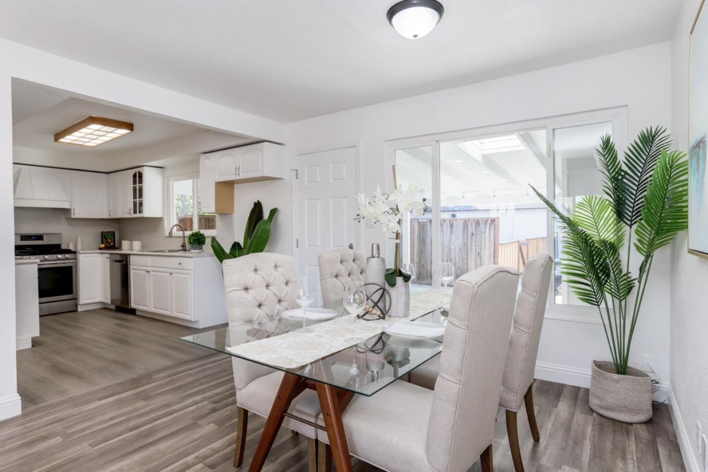 2904 El Sobrante Street Santa Clara, CA 95051 - Photo 6 of 35