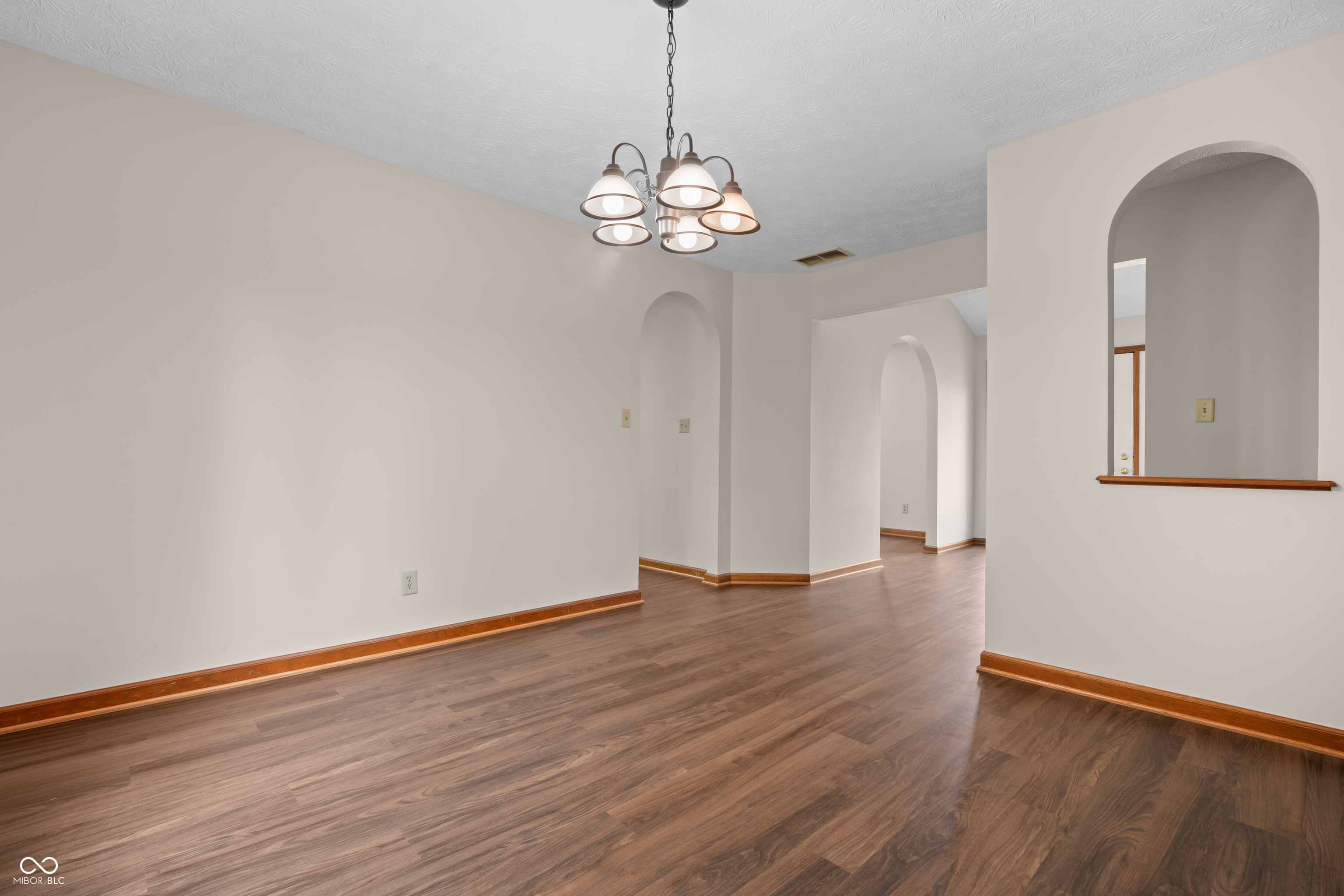 4301 Gibbs Road Danville, IN 46122 - Photo 4 of 20 Gallery Image 4