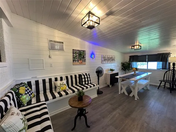 $599,000 | 10297 County Road 197, Breckenridge, TX 76424