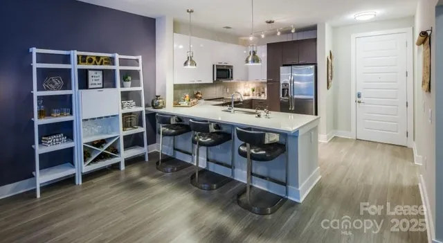 $1,895 | 606 North Carolina Music Factory Boulevard, Unit B3, Charlotte, NC 28206