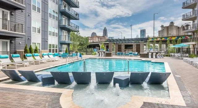 $1,895 | 606 North Carolina Music Factory Boulevard, Unit B3, Charlotte, NC 28206