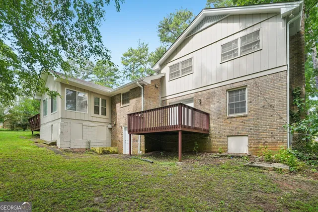 a picture of a wall with a white wall and a painting