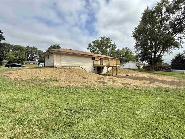 8567 Valley View Drive Stillman Valley, IL 61084 - Photo 27 of 29 a view of big yard with a house