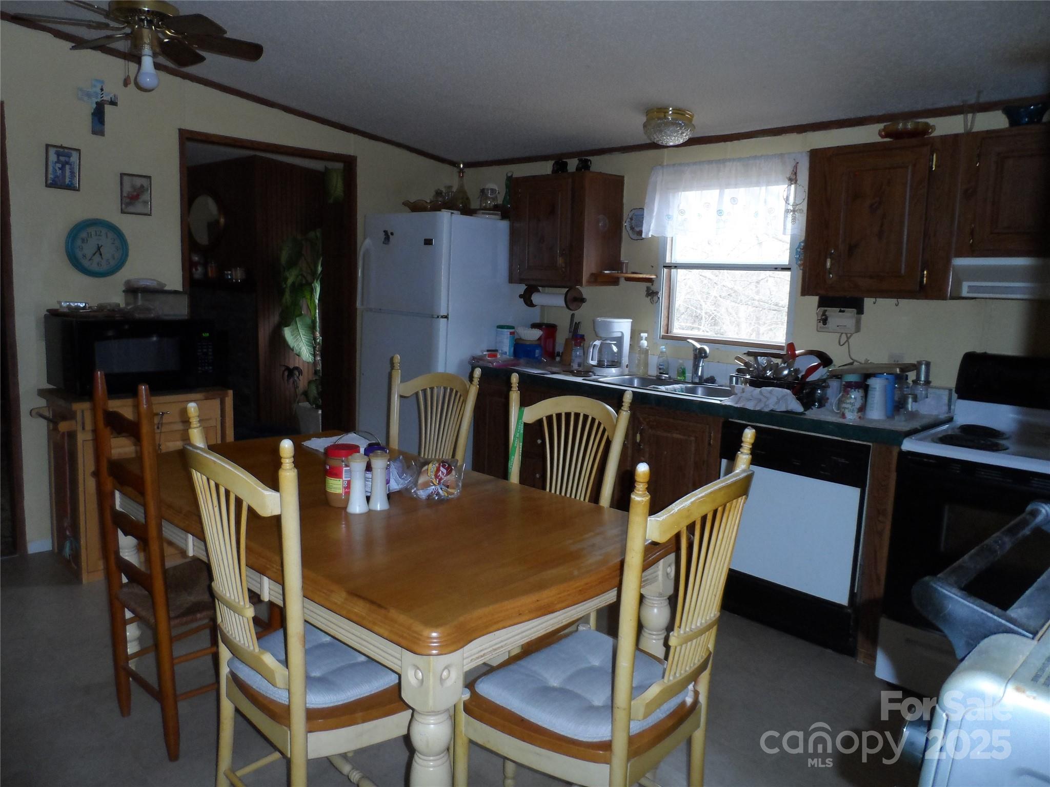 160 Icard Ridge Road Taylorsville, NC 28681 - Photo 8 of 17 Gallery Image 8