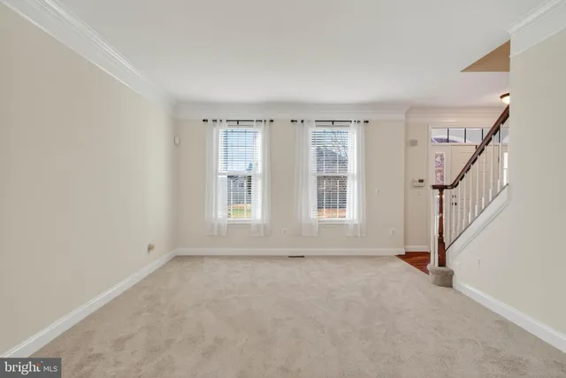 $659,900 | 3313 Lady Catherine Circle, Triangle, VA 22172