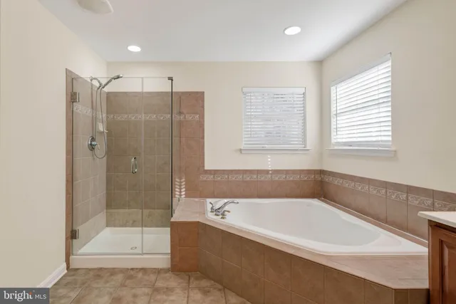 $659,900 | 3313 Lady Catherine Circle, Triangle, VA 22172