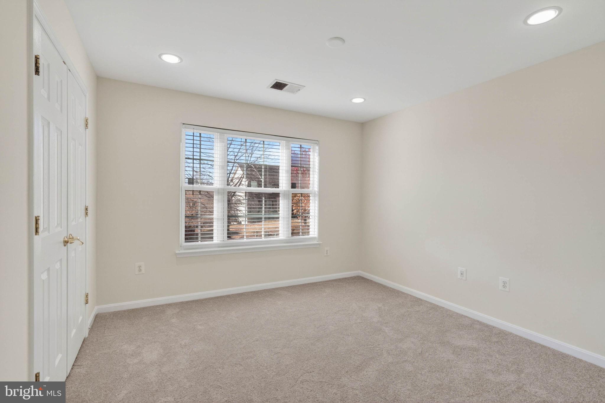 3313 Lady Catherine Circle Triangle, VA 22172 - Photo 38 of 51 an empty room with a window